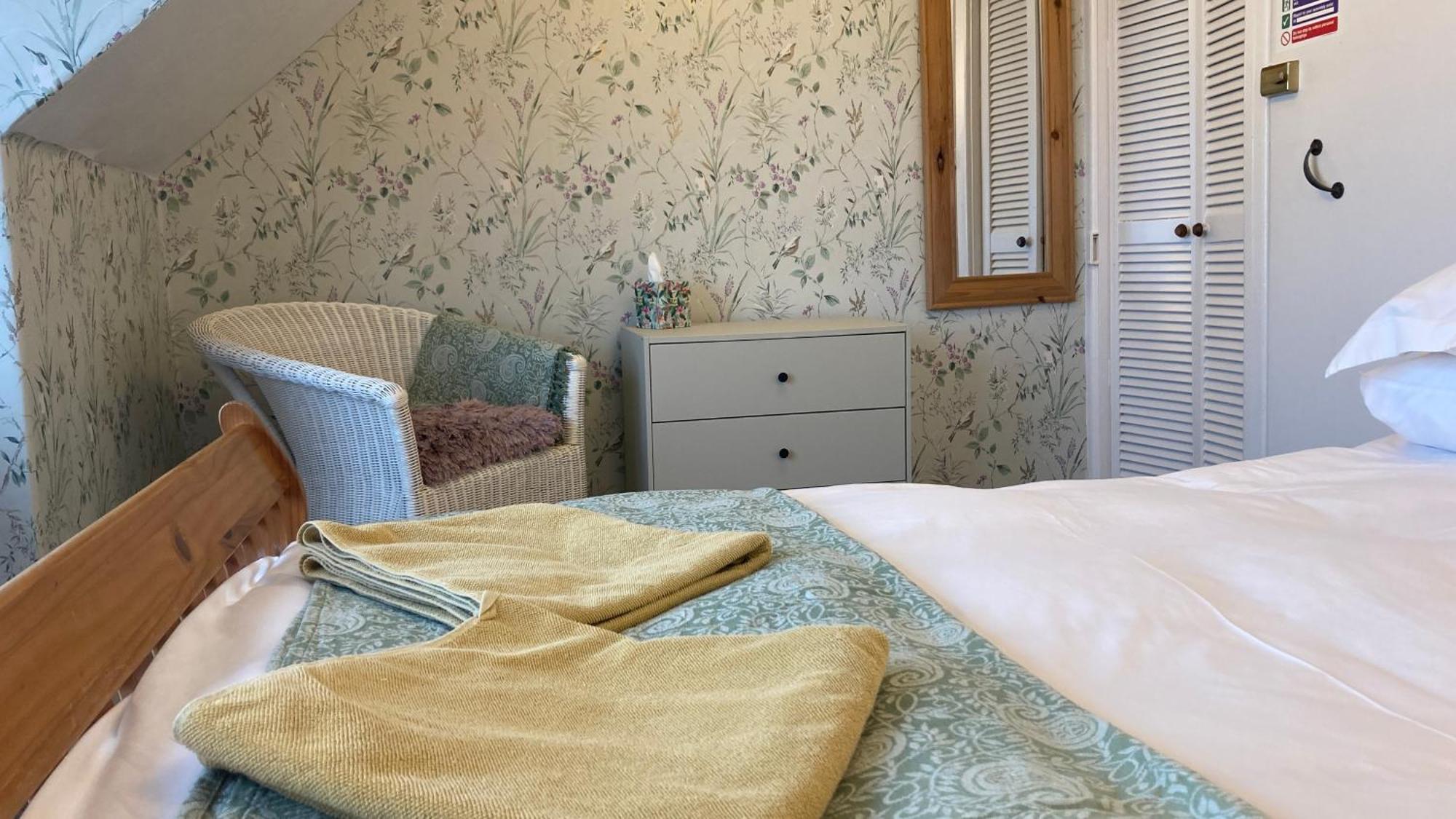 Whitecliff Guest House Уэймут Экстерьер фото