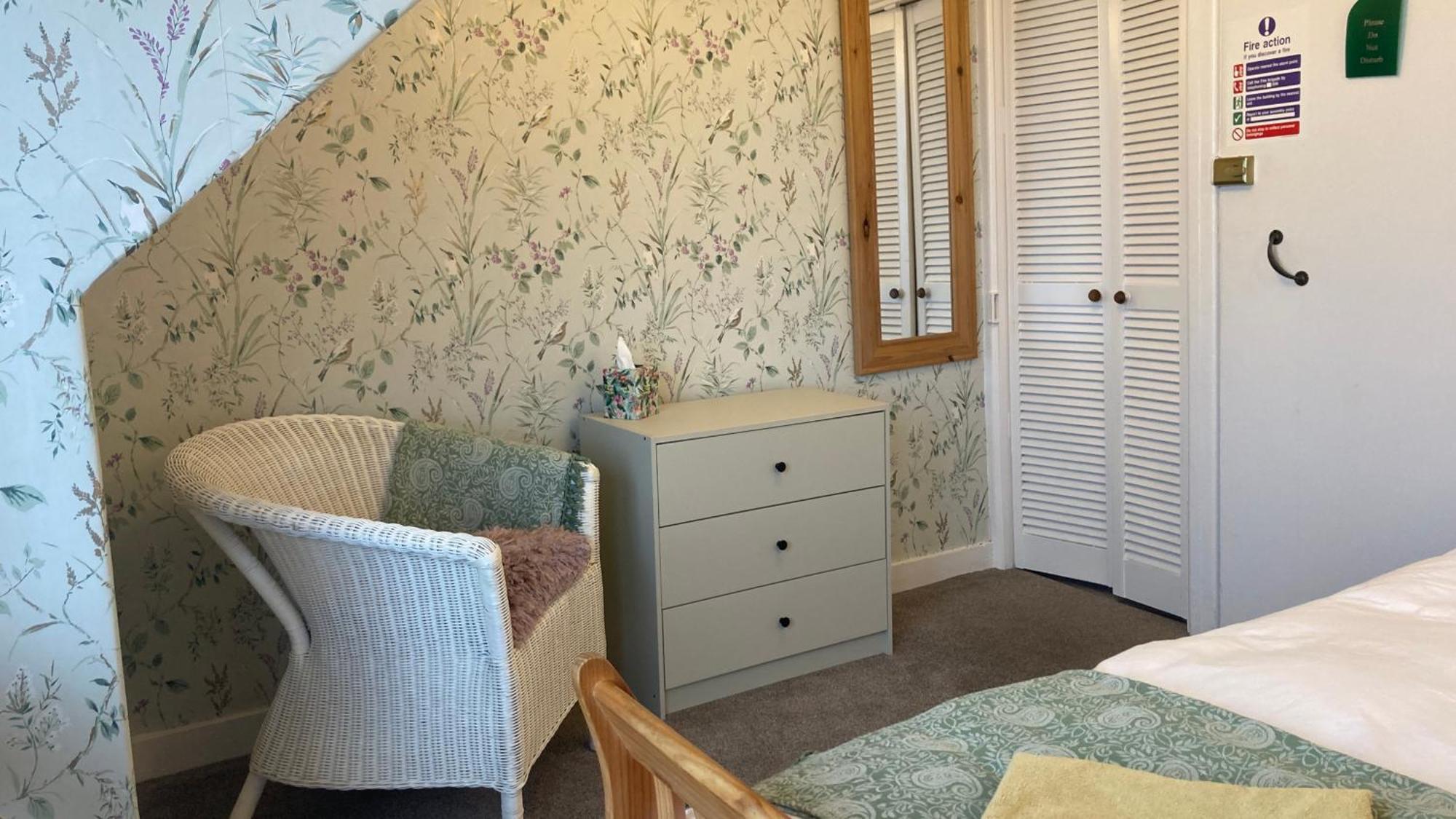 Whitecliff Guest House Уэймут Экстерьер фото